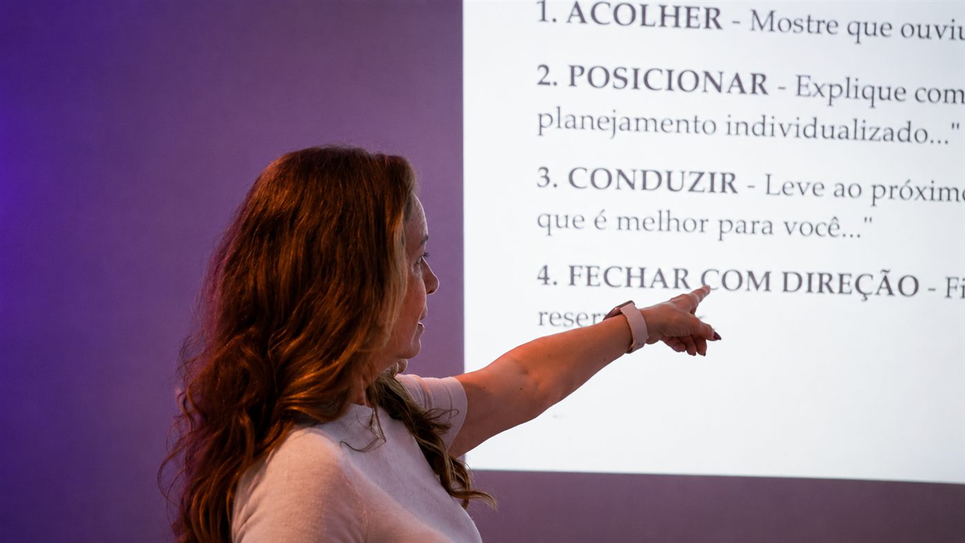 Ana Soares ensinando o método